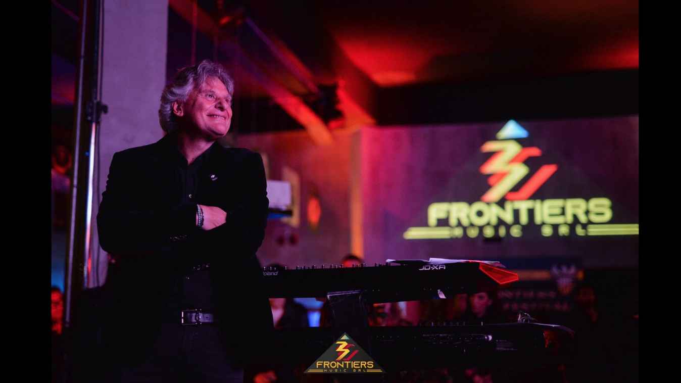 Sprach beim Jubiläum von Frontiers Music in Neapel: Präsident und CEO Serafino Perugino.