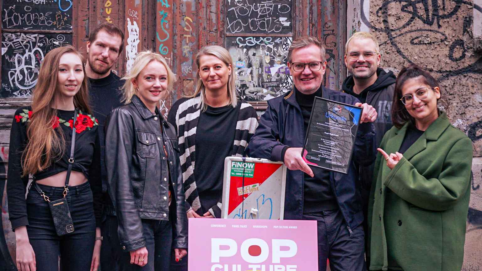 Gehen eine Kooperation mit Ticketmaster ein: das Team von Kruger Media rund um Geschäftsführer Michael Frohoff (3. von rechts).