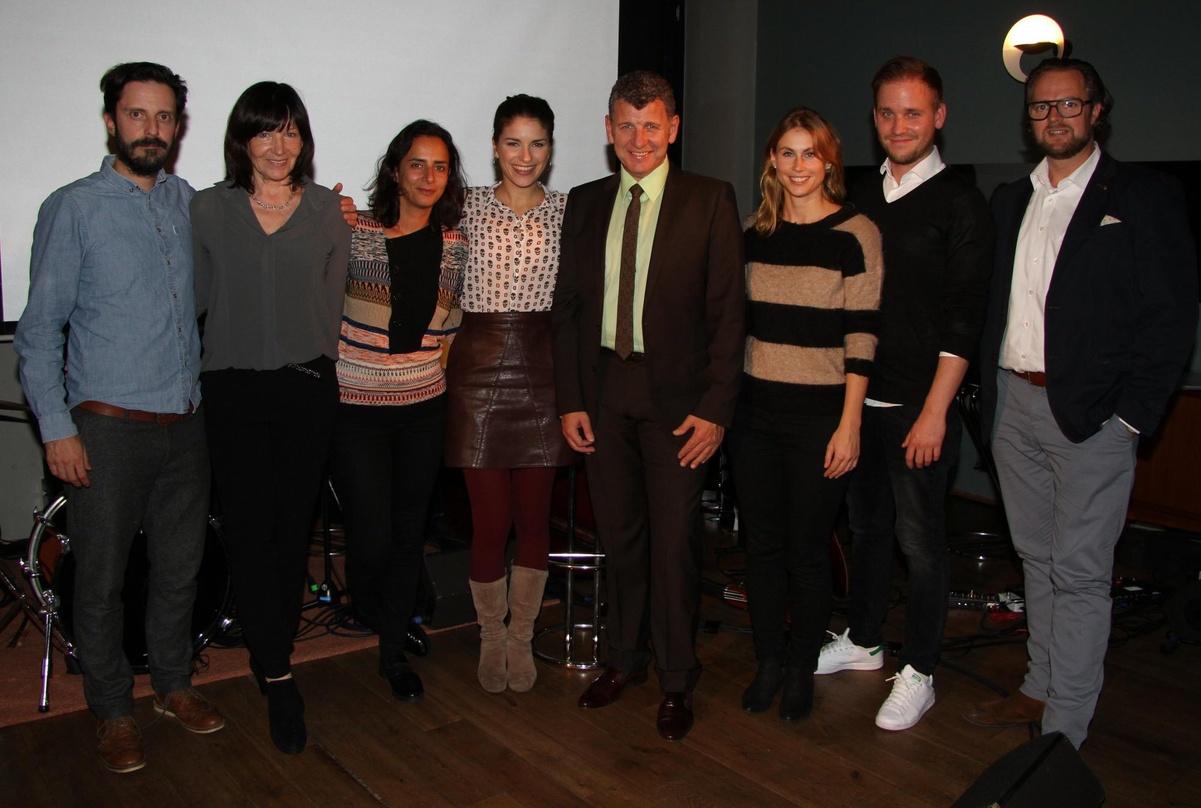 Bei der "Amor"-Präsentation in München (von links): Martin Rutter (Senior Marketing Manager PIL), Nina Ranwig (Management Semino Rossi), Nilgün Öz (Eventmanagement Universal Music), Modera...