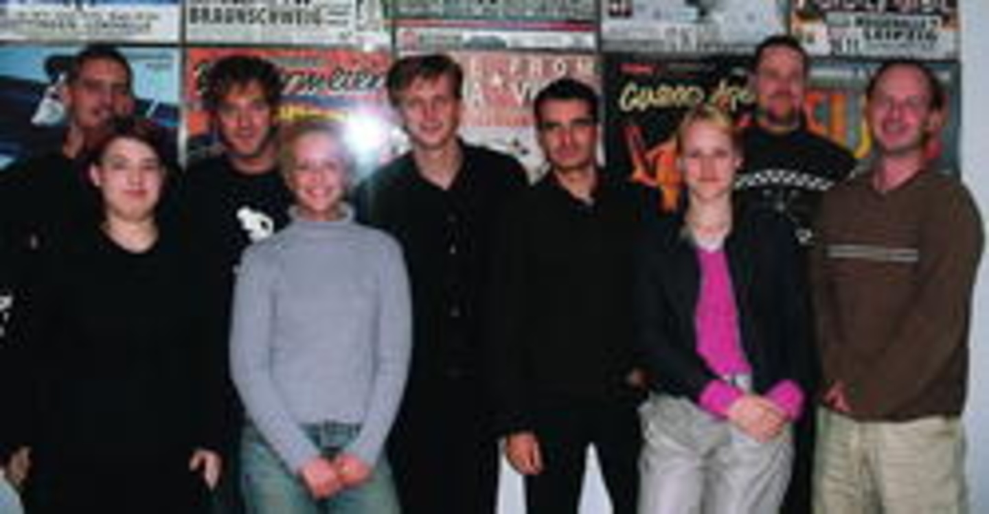 Das Team (v.l.n.r.): Florian Binnewies (Tourneen), Kirsten Weissert (Auszubildende), Lars Bottmer (Tourneen), Julia Albrecht (Auszubildende), Michael Schacke, Dirk Wink-Hartmann, Eva Karth...