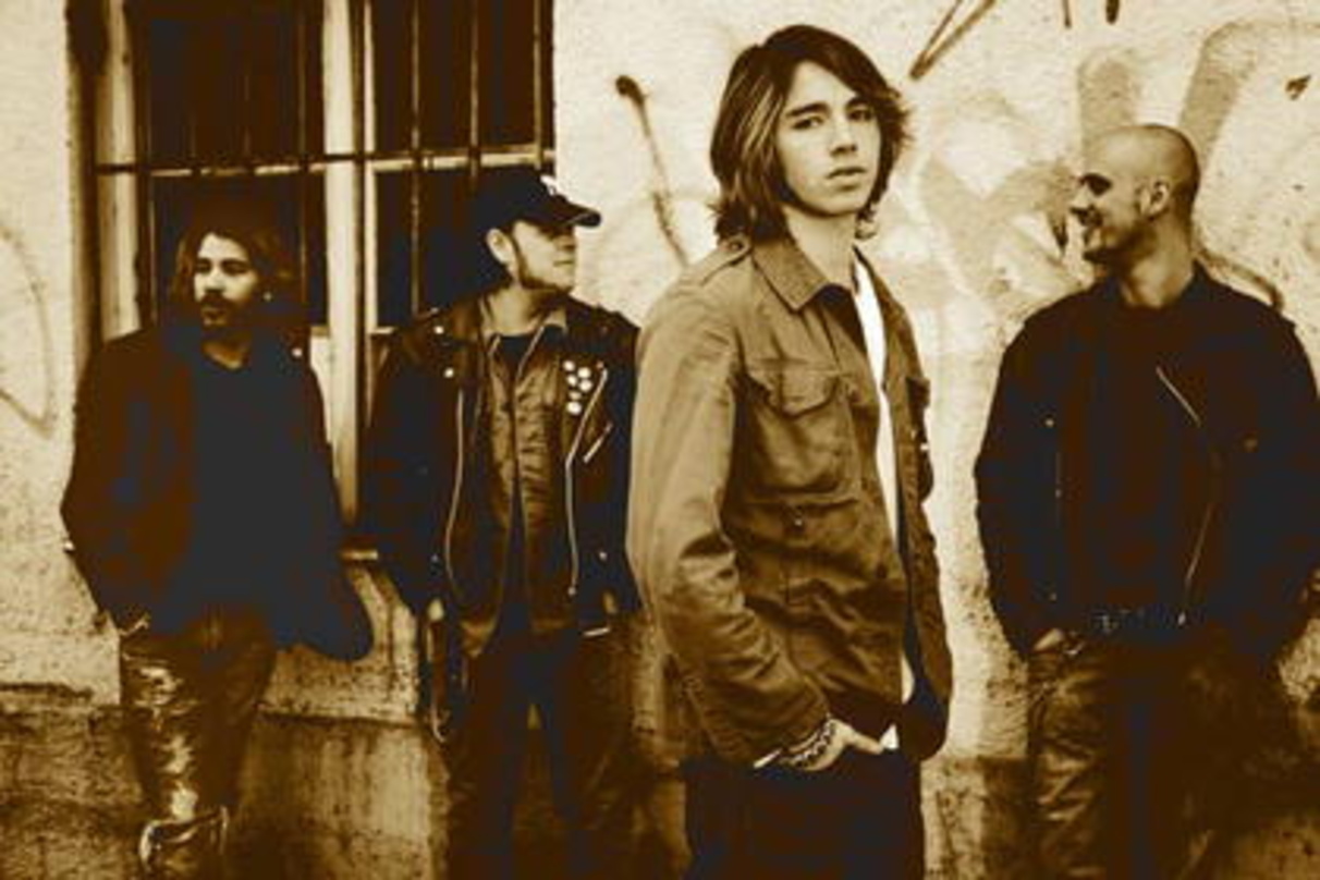 Machen in Rock: Gil und Tal Ofarim und ihre Band Zoo Army