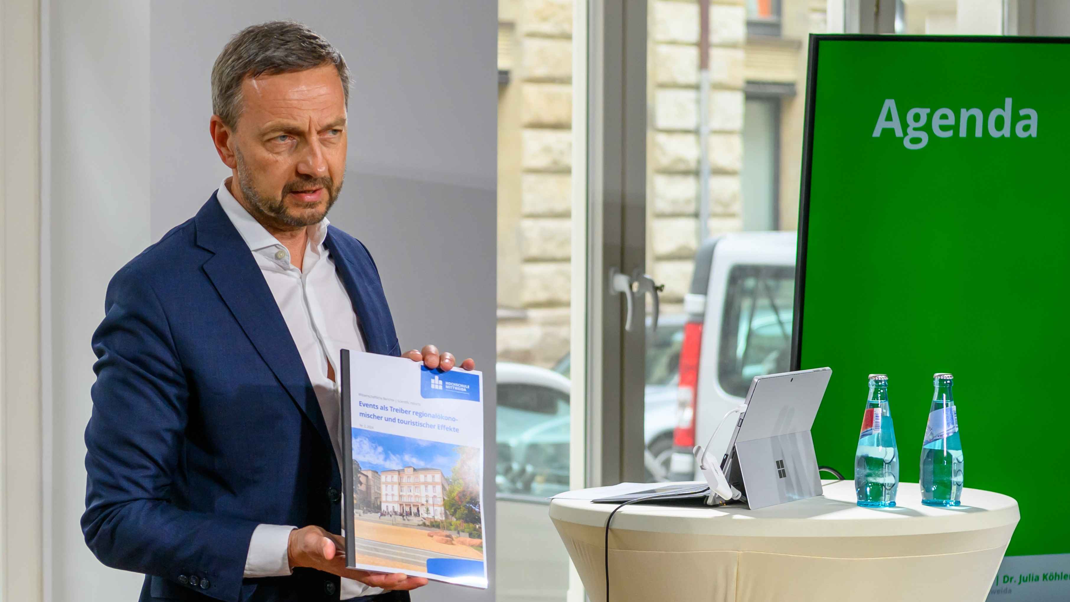 Stellte den aktuellen Forschungsreport zur QIA vor: Georg Puchner, Studiendekan Business Management an der Hochschule Mittweida.