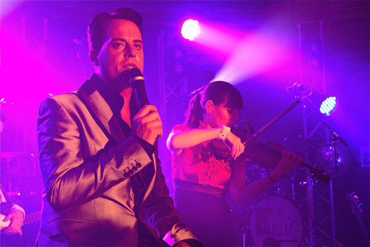 Bei einem temperamentvollen Showcase im Hotel Grand Tirolia in Kitzbühel präsentierte Gentleman-Sänger Gregor Glanz sein erstes Album, das unter dem Titel "Das ist dein Tag" am 5. März auf...