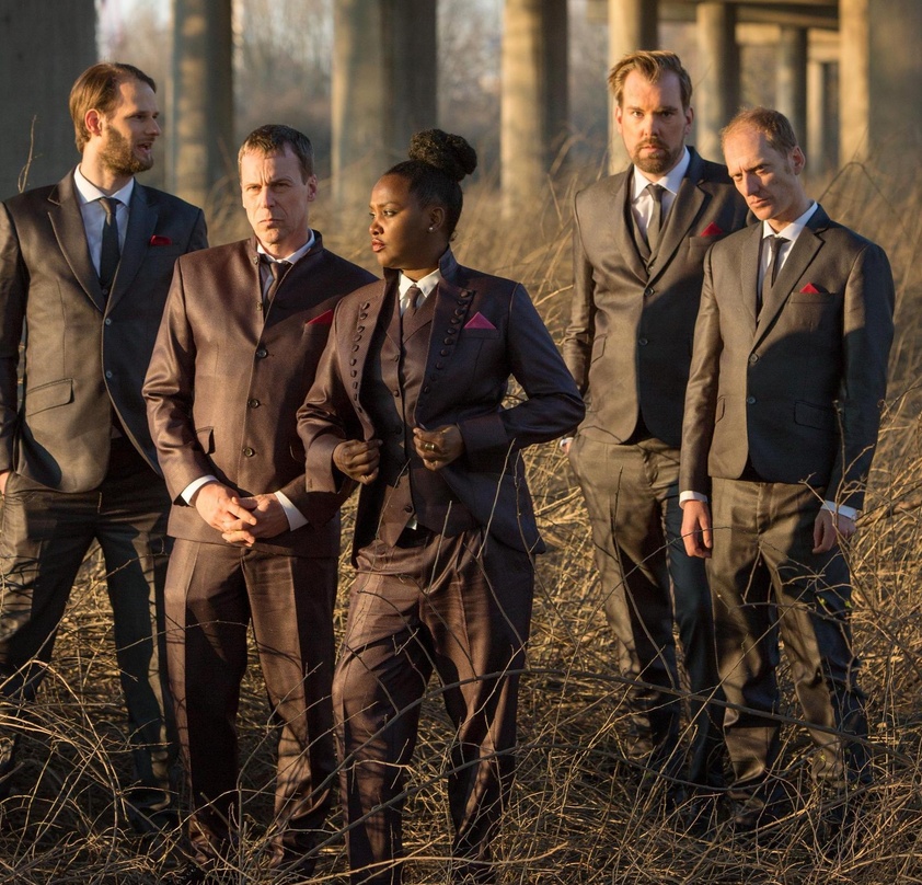 Auf gemeinsamer "Ballet Jeneusse"-Mission (von links): Sebastian Maier, Matthias Arfmann, Onejiru, Milan Meyer-Kaya und Peter Imig