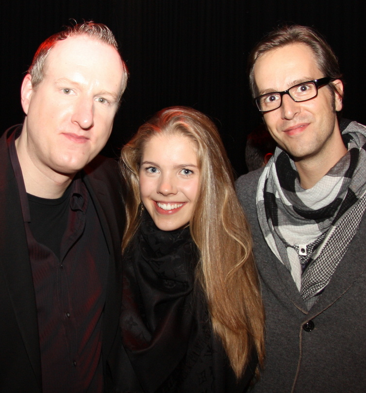 Stellten die neue Columbia-Künstlerin Victoria S. vor: Andreas Keul (l.), Senior A&R, und Dominik Gebhard, Presse-Promotion bei Sony Music Columbia Deutschland