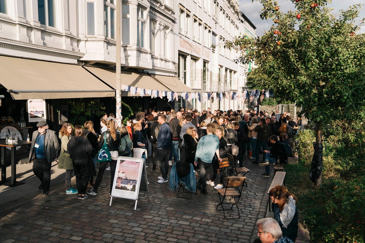Es herrschte Andrang: die Dayparty von Neuland Concerts