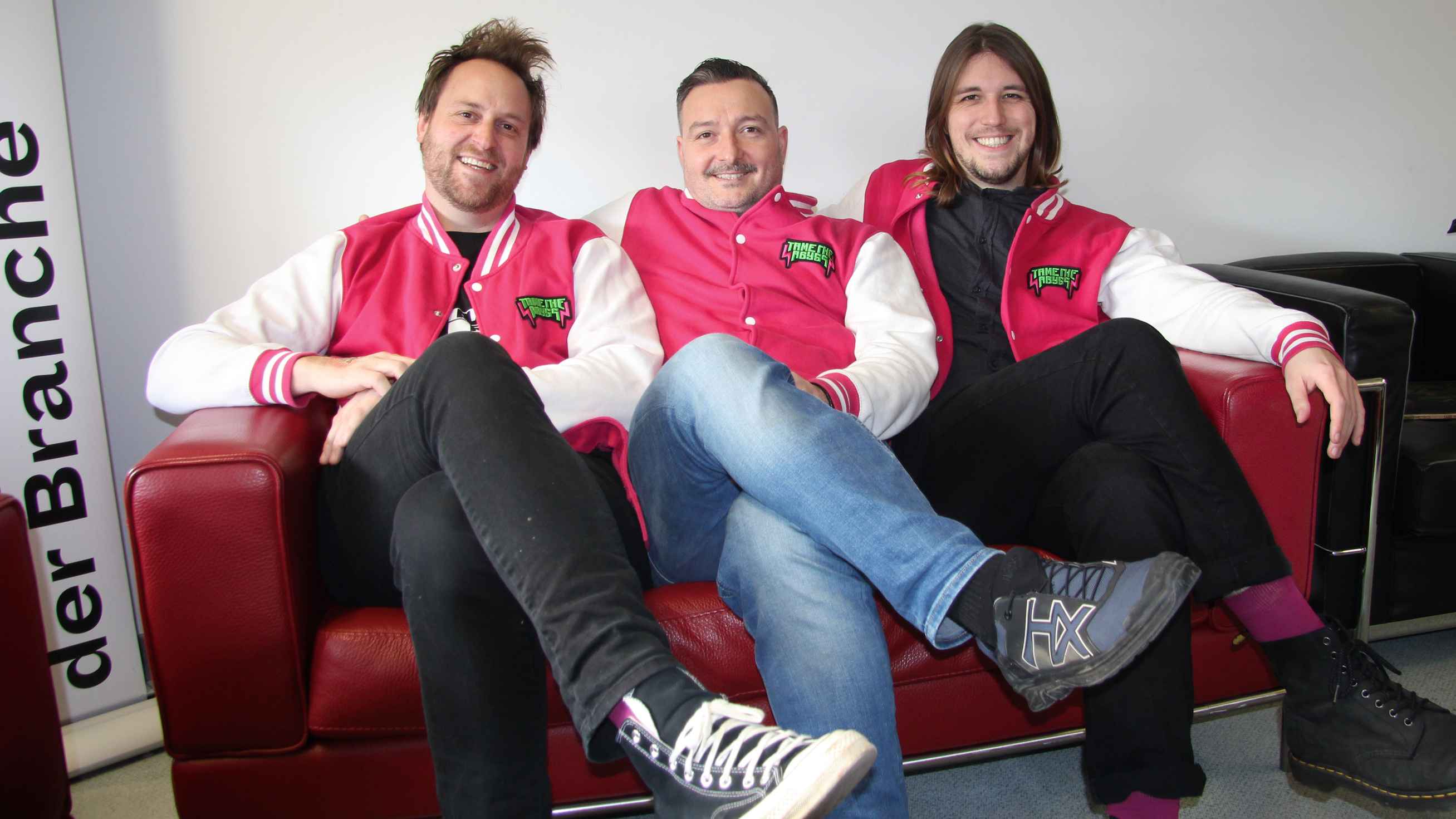 04540522 7575 4fc8 98ab eb68bb92d5b9 Ist noch auf der Suche nach einer Bookingagentur: die Band Tame The Abyss mit (von links): Georg Raig, Peter Schertel und Jan Szymanski.