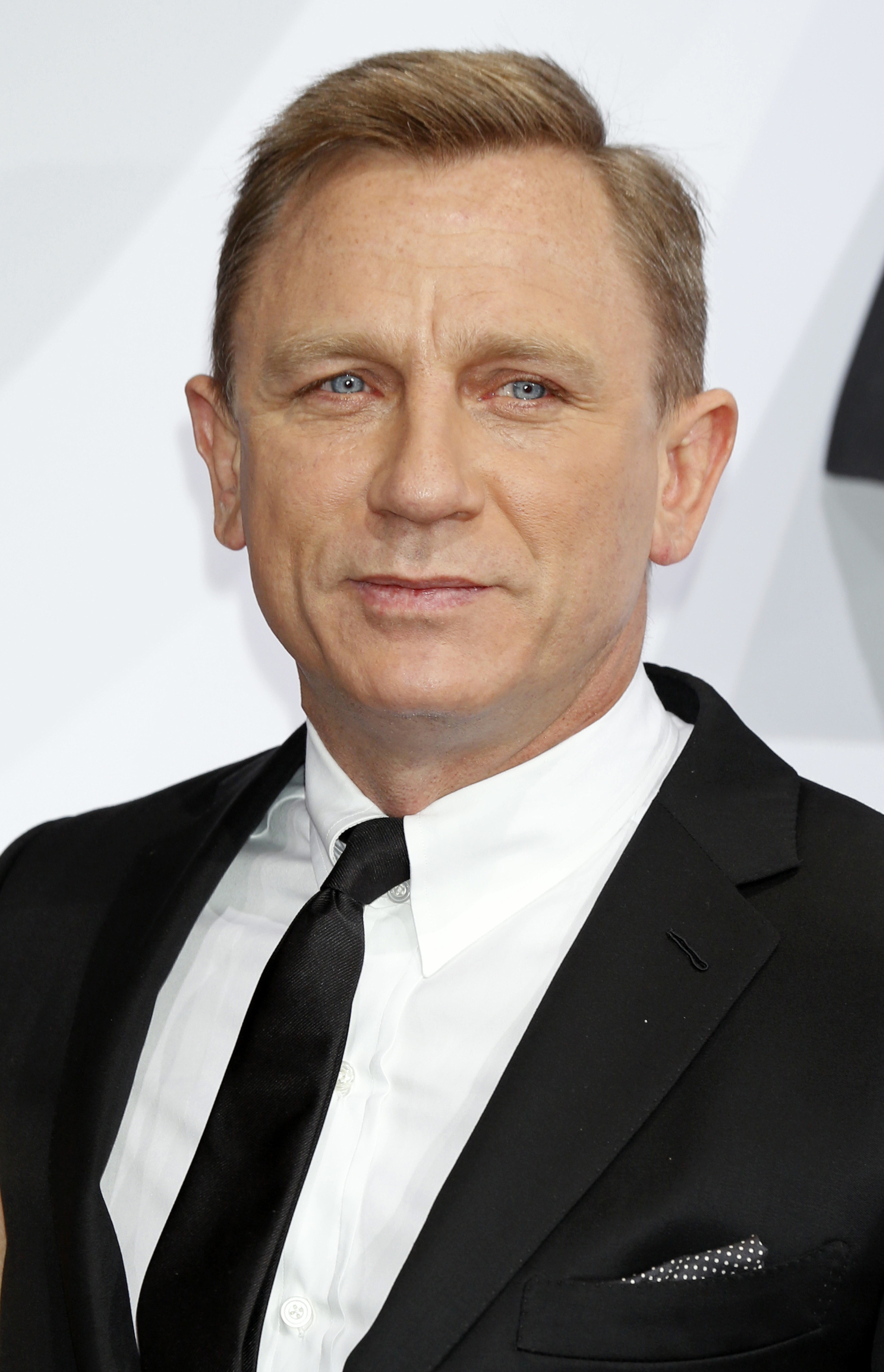 Daniel Craig