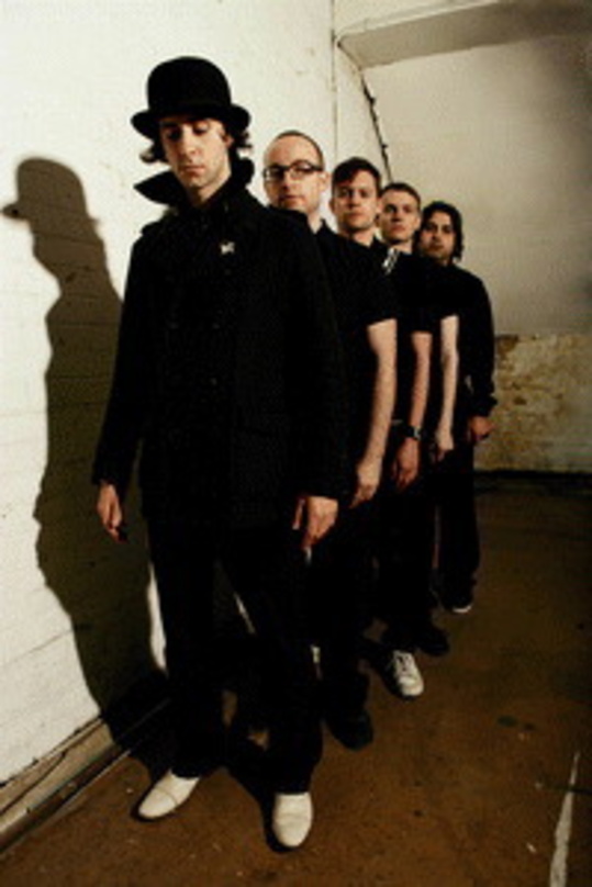 Bereit für den Street Gig im Graben: Maximo Park