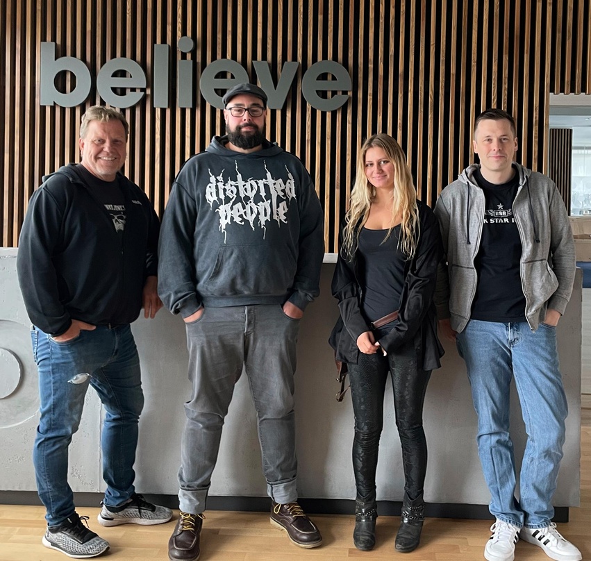 Bereit zum Durchstarten (von links): Jochen Richert (Geschäftsführer, AFM Records), Mike Heinemann (Decibel Touring), Isis Kolumbuchi (Projekt-Koordination, AFM Records) und Timo Hoffmann ...