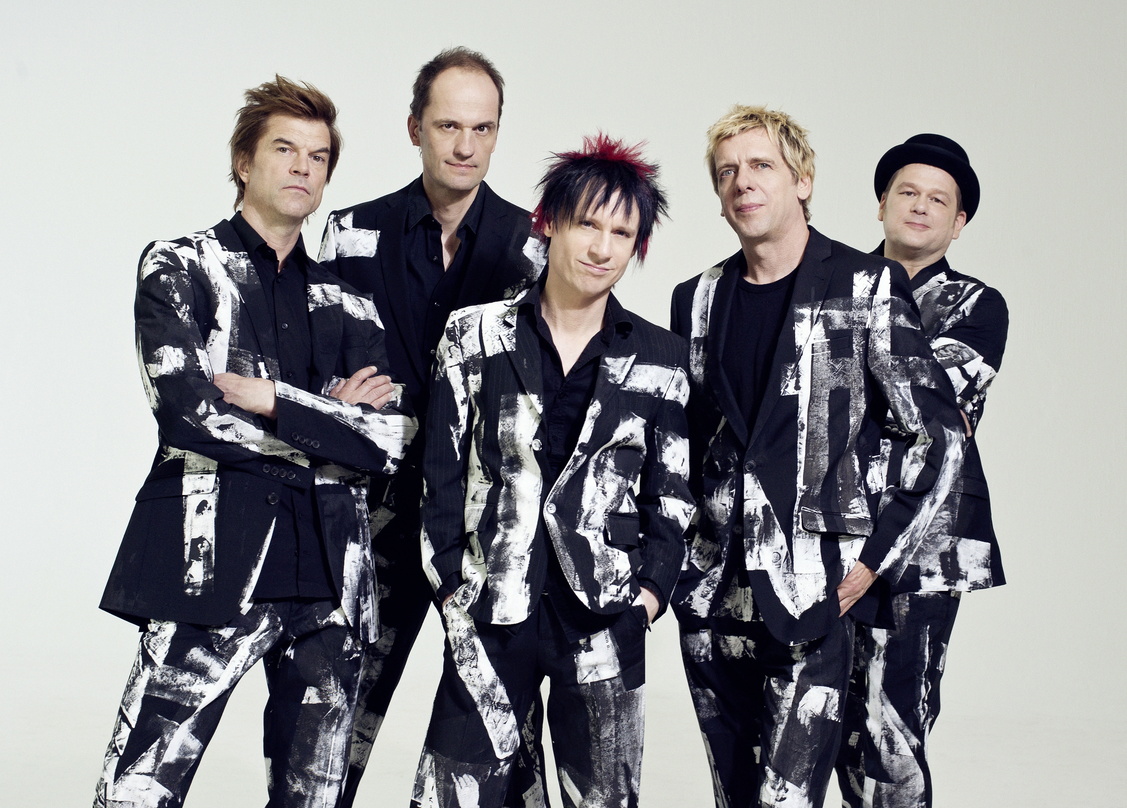 In den Jahres-Charts für 2012 bei den Alben an der Spitze und bei den Singles auf Platz zwei: Die Toten Hosen