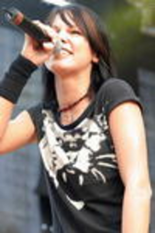 Spielt auch 2006 in der Jump Arena: Christina Stürmer