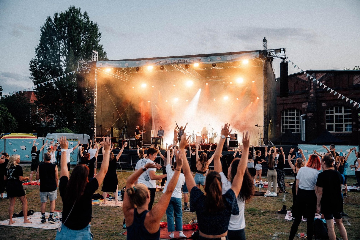 Zogen 170.000 Besucher an: die Picknick-Konzerte von Landstreicher