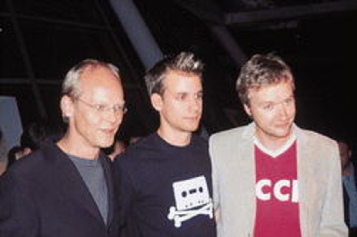 Machten im Namen der gesamten Branche Lärm für die demokratische Sache (v.l.n.r.): Balthasar Schramm (President GSA Sony Music), Tobi Schlegl (ProSieben) und Tim Renner (Chairman & CEO Uni...