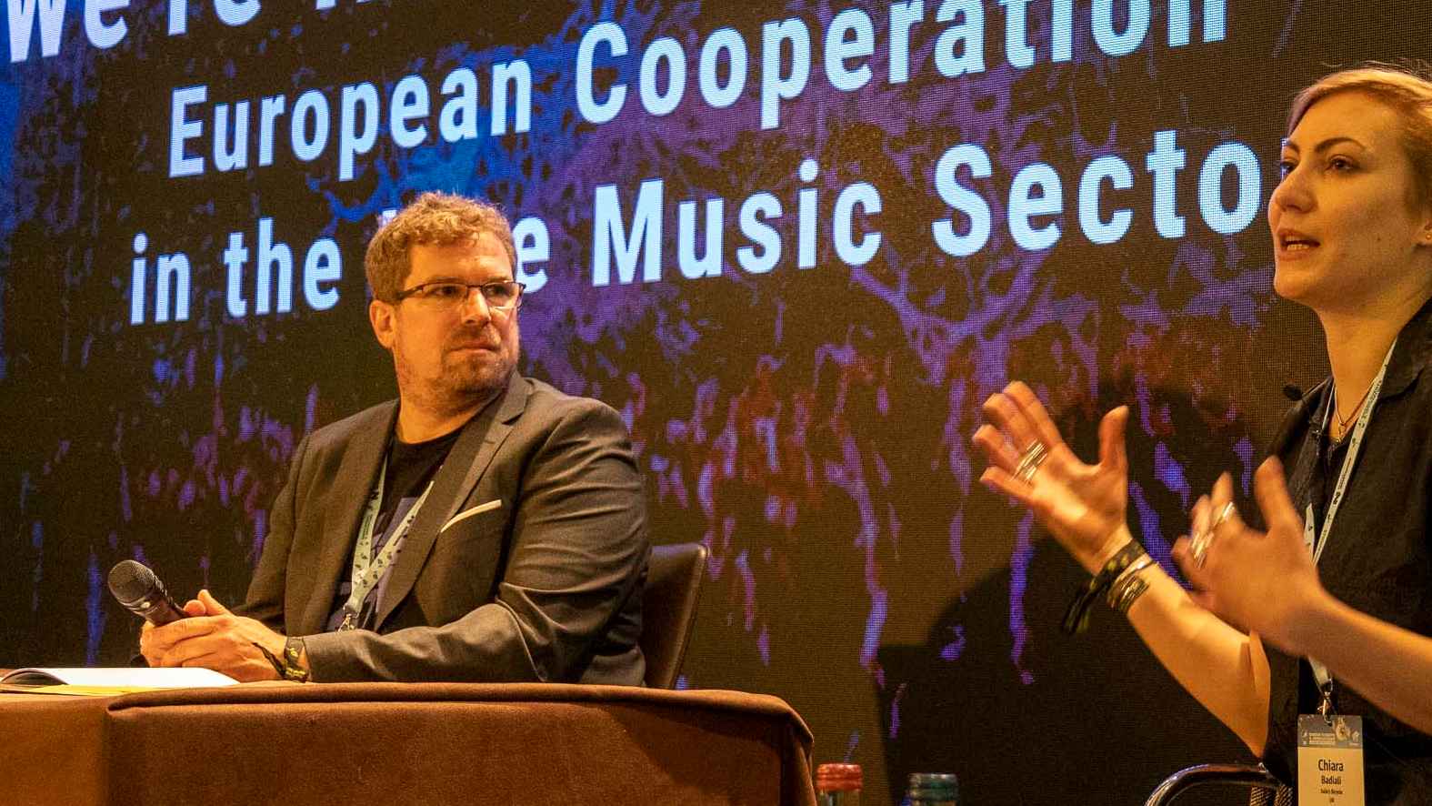 Lädt die internationale Eventbranche nach Baden-Württemberg ein: Holger Jan Schmidt (Generalsekretär Yourope, links), hier 2022 bei der ILMC in London.