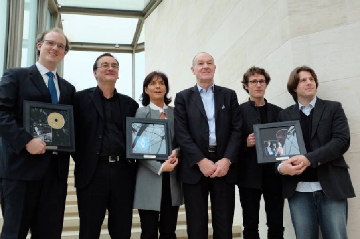 Bei der Verleihung der Luxemburger Exportpreise (von links): Pianist Jean Müller, Patrice Hourbette (music:LX), Danielle Schadeck (Managerin Francesco Tristano), Bob Krieps (Kulturminister...