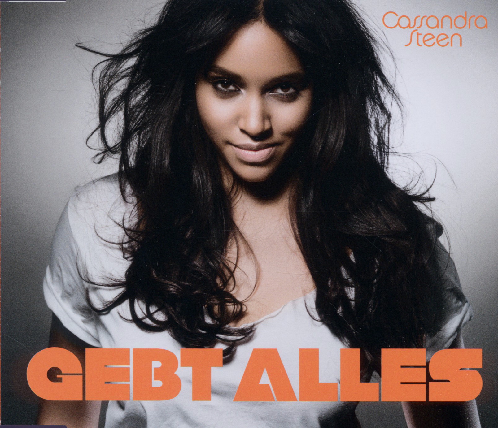 Cassandra Steen – Gebt alles