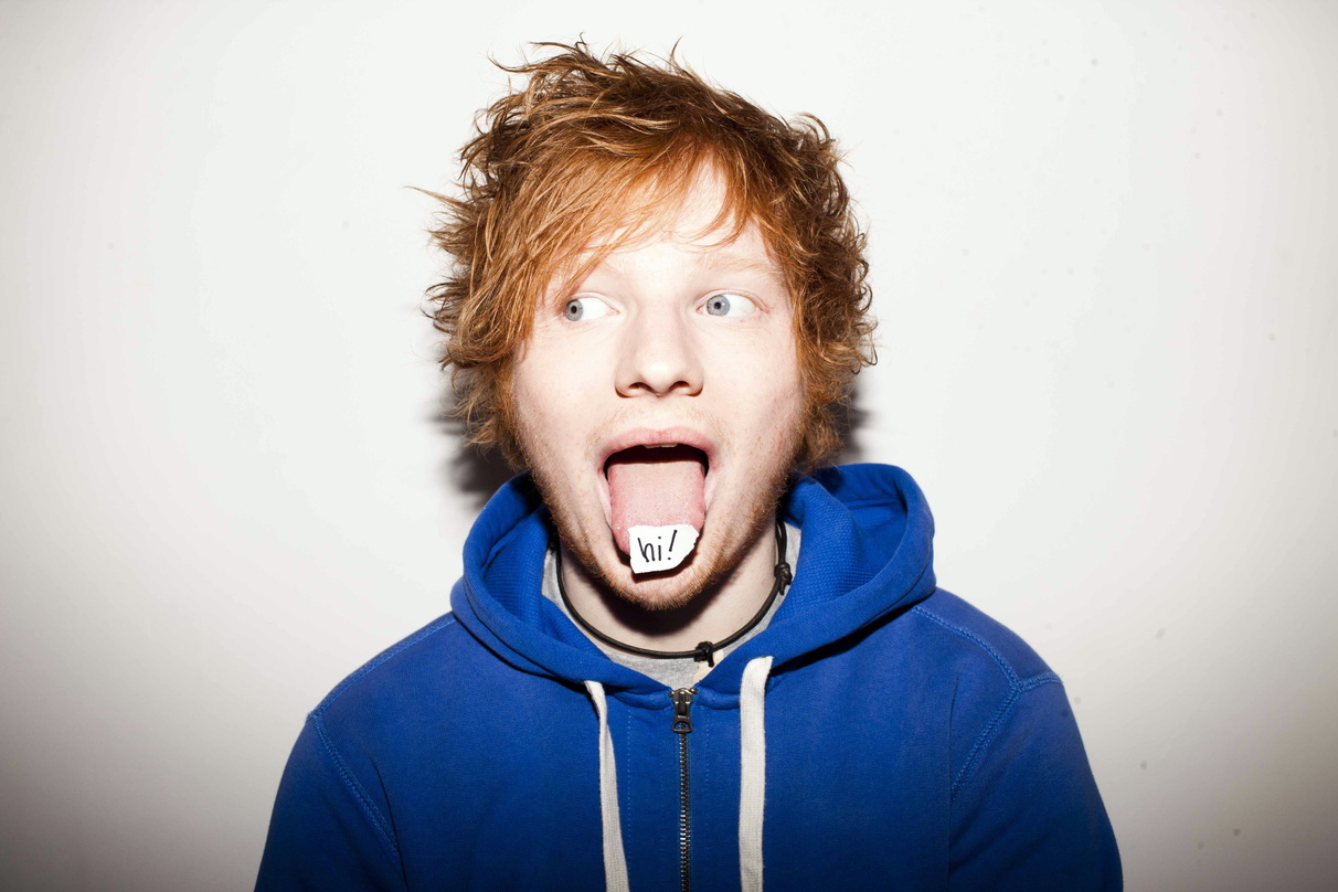 Streckt sogar dem Grafen die Zunge raus: Ed Sheeran