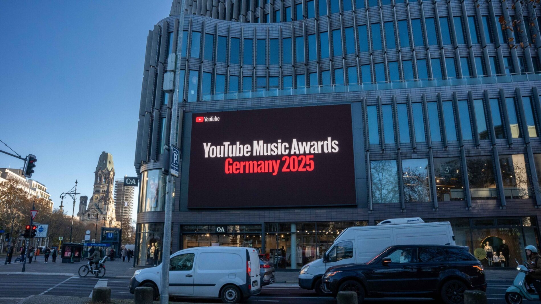 0b1a017f 3ab4 4397 8308 64d9f5cf7418 Finden zum wiederholten Mal bei einem Gala Dinner in Berlin statt: die YouTube Music Awards.