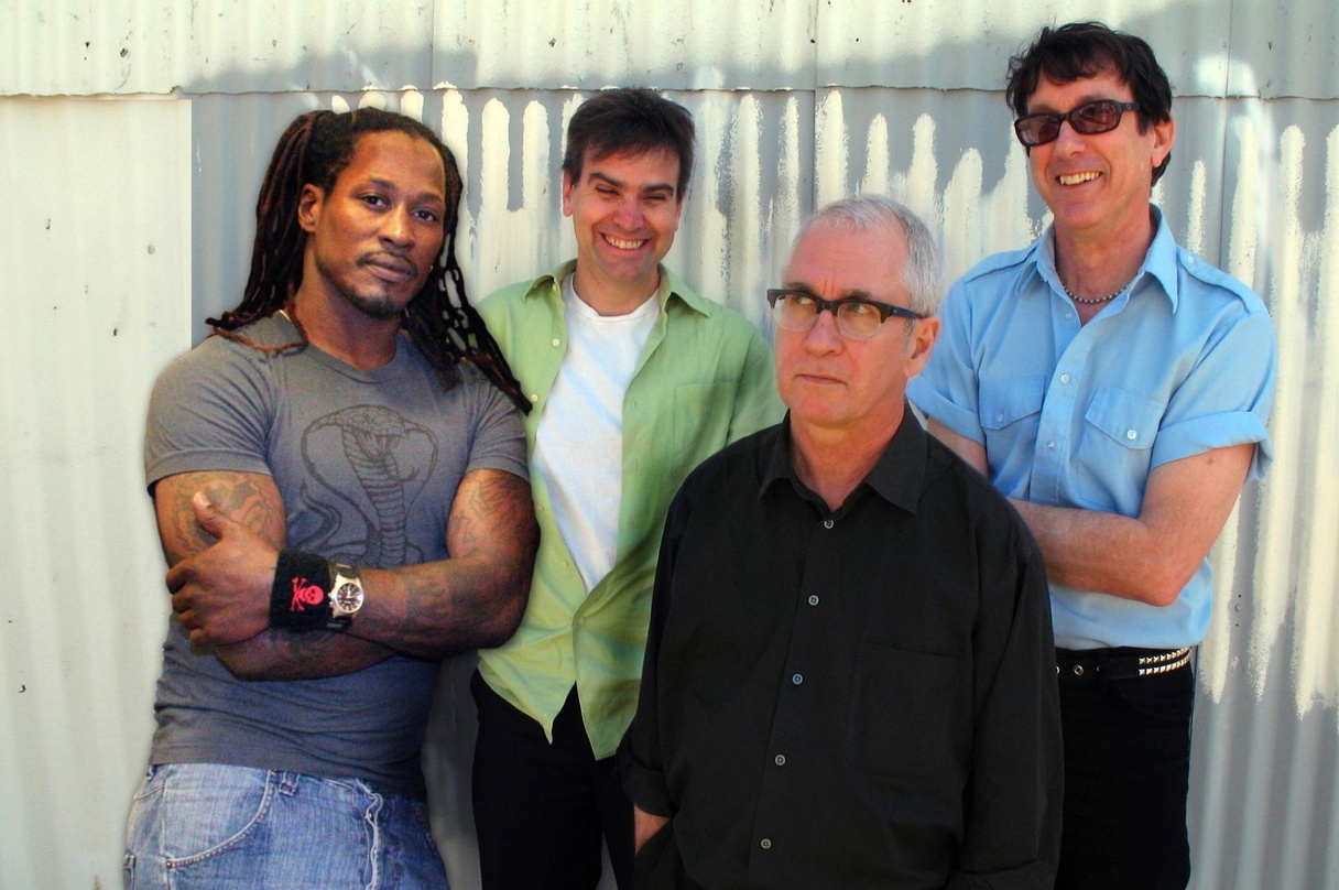 Lassen es im Juni in deutschen Clubs krachen: die Dead Kennedys