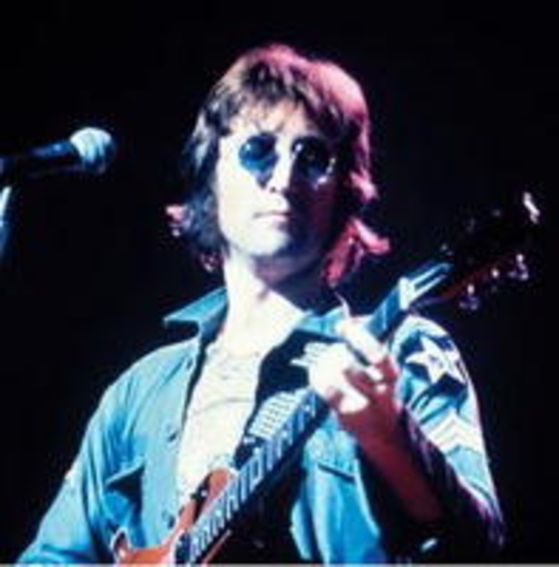 Mit seinen Songs in Downloadshops vertreten: John Lennon