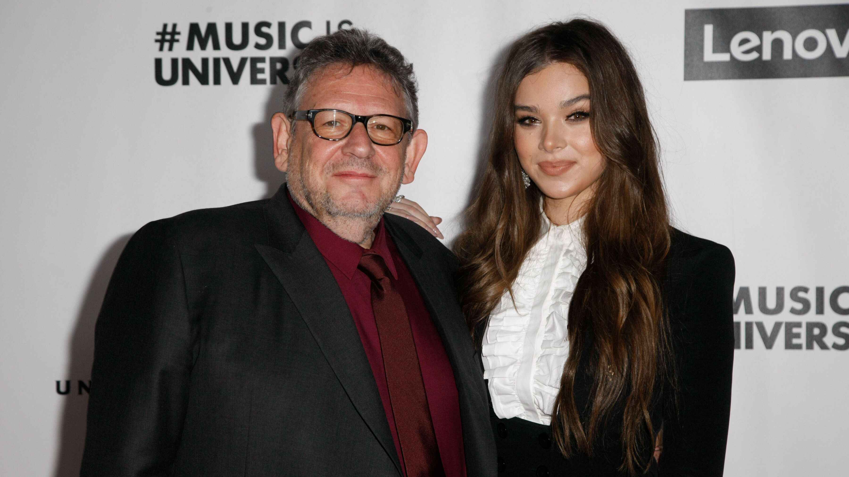 Wolle seine Artists beschützen: Lucian Grainge (CEO und Chairman Universal Music Group), hier mit Sängerin und Schauspielerin Hailee Steinfeld.