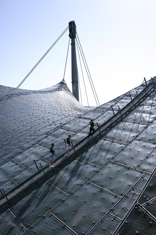 Ab 30. Mai wieder möglich: Tour auf dem Zeltdach des Olympiastadions