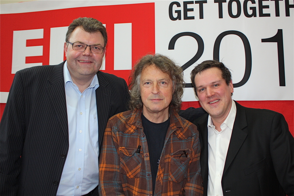 Stargast: Wolfgang Niedecken, flankiert von Wolfgang Hanebrink (links) und Uli Mücke