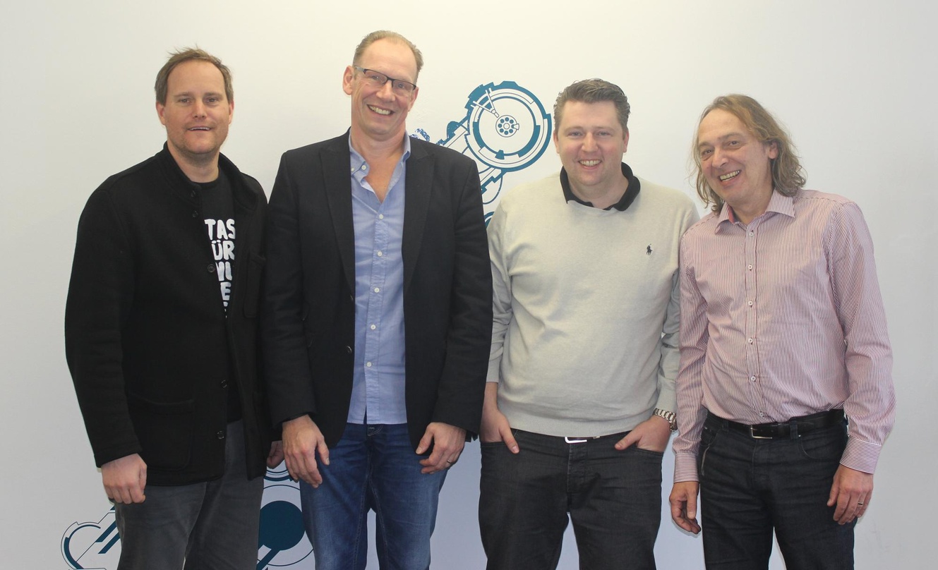 Üben den Schulterschluss (von links): Oke Göttlich (finetunes), Peter Stip (Bertus), Henning Thieß (SendR SE) und Markus Röder (H´Art)
