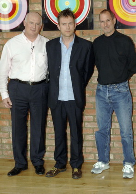 Stellten die DRM-Offensive vor (v.l.n.r.): Eric Nicoli, Musiker Damon Albarn und Steve Jobs
