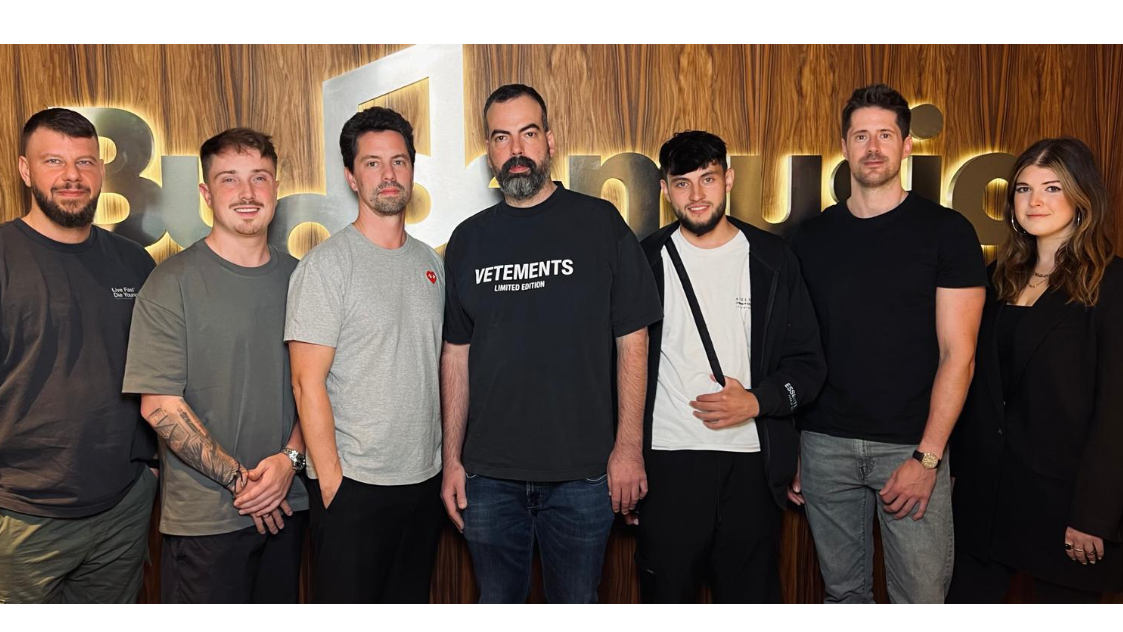 Auf gemeinsamer Mission (von links): Philip Nörder (A&R, Verlagsmanager), Eugen Kazakov (CEO, beide 23Hours Publishing), Maximilian Paproth (Managing Director Germany, Global President A&R...
