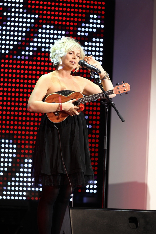 Tritt beim Frankfurter Festival Women Of The World auf: Jem Cooke, hier bei der Entertainment Night 2011