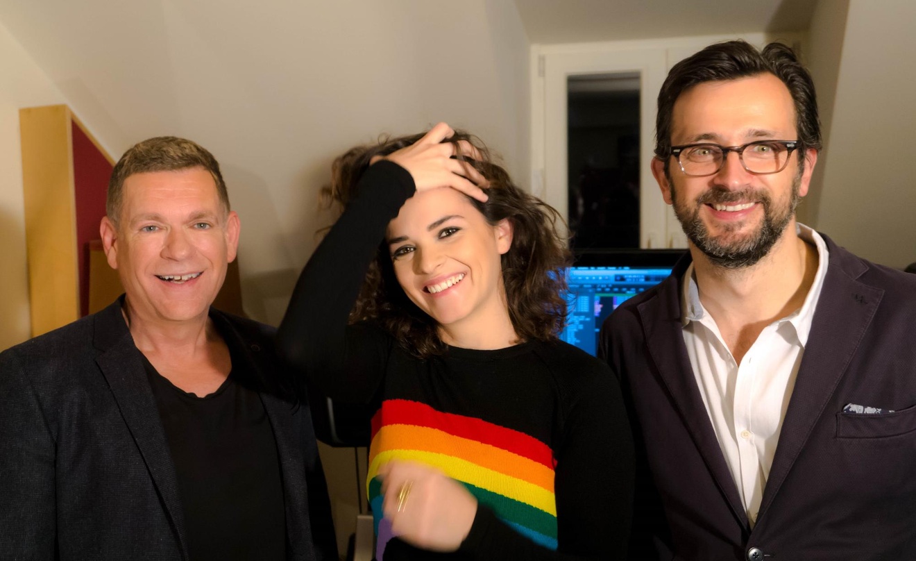 Bilden ein Team (von links): Peter Plate (pop-out Musik), Maxine Kazis und Reinhardt Grahl (Meistersinger)