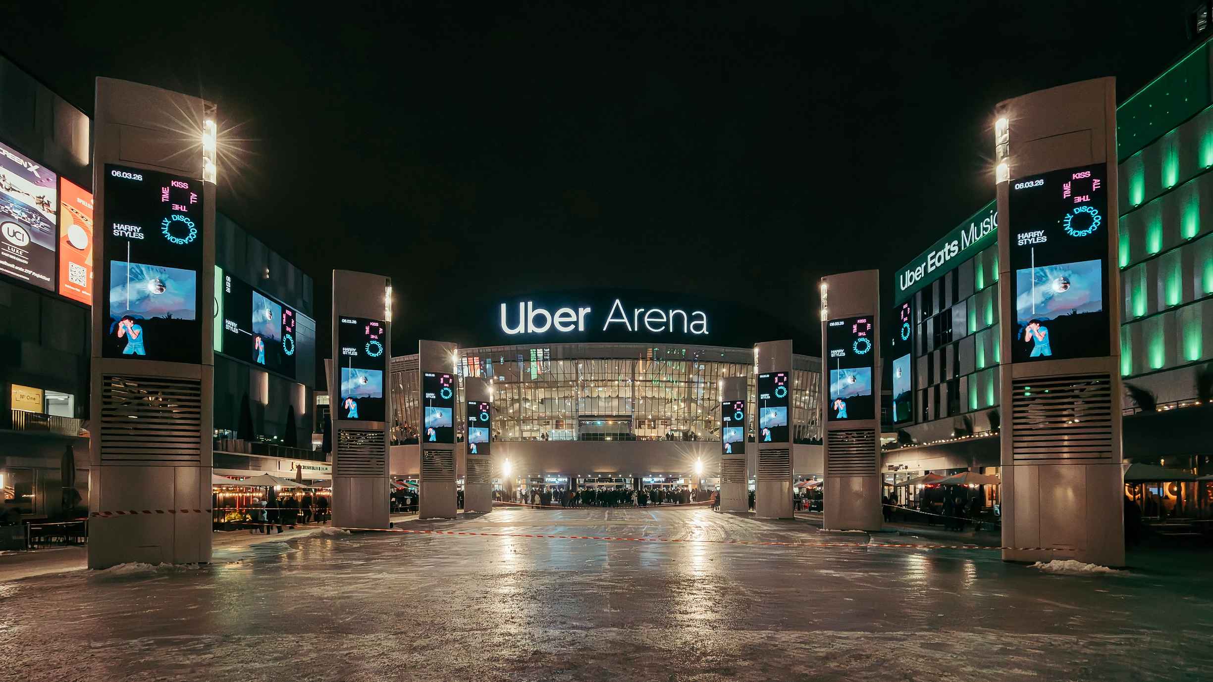 Bewirbt das kommende Album des Wahl-Berliners Harry Styles: die Uber Arena in der Hauptstadt.