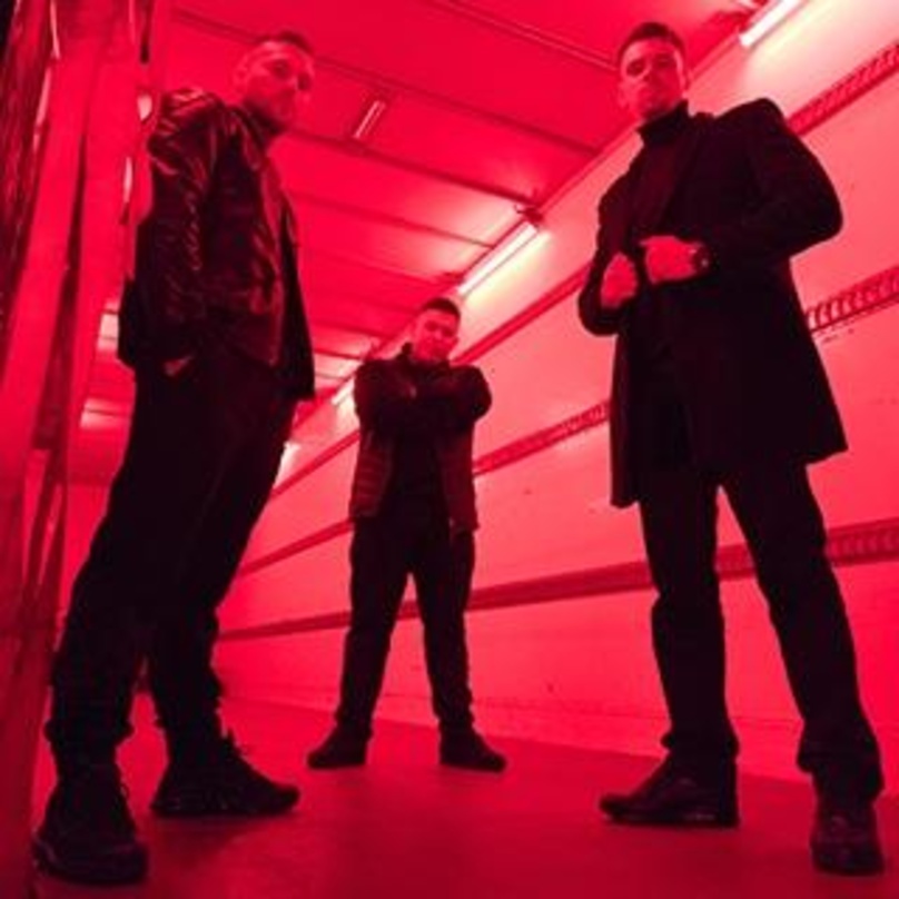 Lässt die Jungs nicht allein: Kontra K macht mit BMG Tag1er Records auf und nimmt dort Fatal und Rico unter Vertrag
