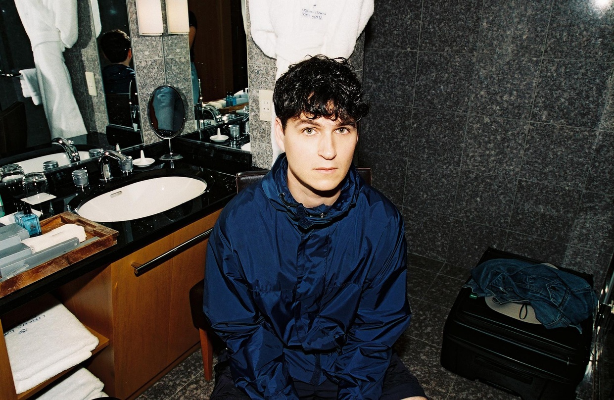 11dbdc0d4644c990a4301660392fc9a69eedaf688a672cb3c72220dcb2ebf9b1 Veröffentlicht am 3. Mai mit seiner Band Vampire Weekend das Album "Father Of The Bride": Ezra Koenig