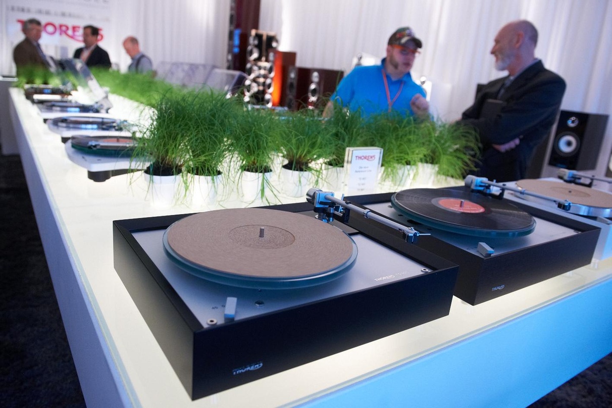 Lockte mit Plattenspielern und dem ganzen Programm an Unterhaltungselektronik der Premiumklasse eine Rekordzahl an Publikum und Fachbesuchern an: Die High End 2015