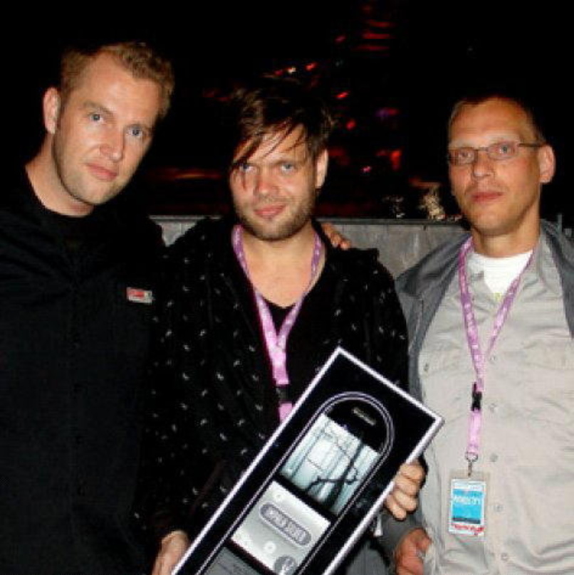 Präsentieren Award (v.l.n.r.): Tobias Lampe, Anders Trentemöller und Olaf Reinholz