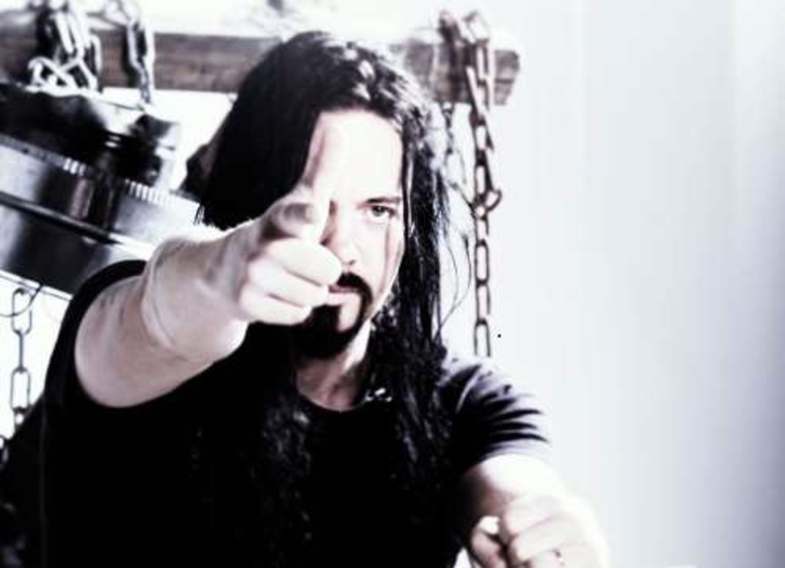 Hat bei AFM ein neues Zuhause gefunden: Evergrey-Sänger Tom S. Englund