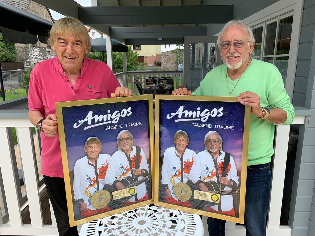 Goldig: Bernd (links) und Karl-Heinz Ulrich mit ihrem Gold-Award