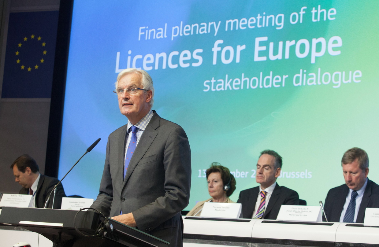 Bei der Präsentation des L4E-Dialogs: Michel Barnier (vorn) sowie (hinten, von links) Roberto Viola (Deputy Director General des Arbeitsbereichs Communications Networks, Content & Technolo...