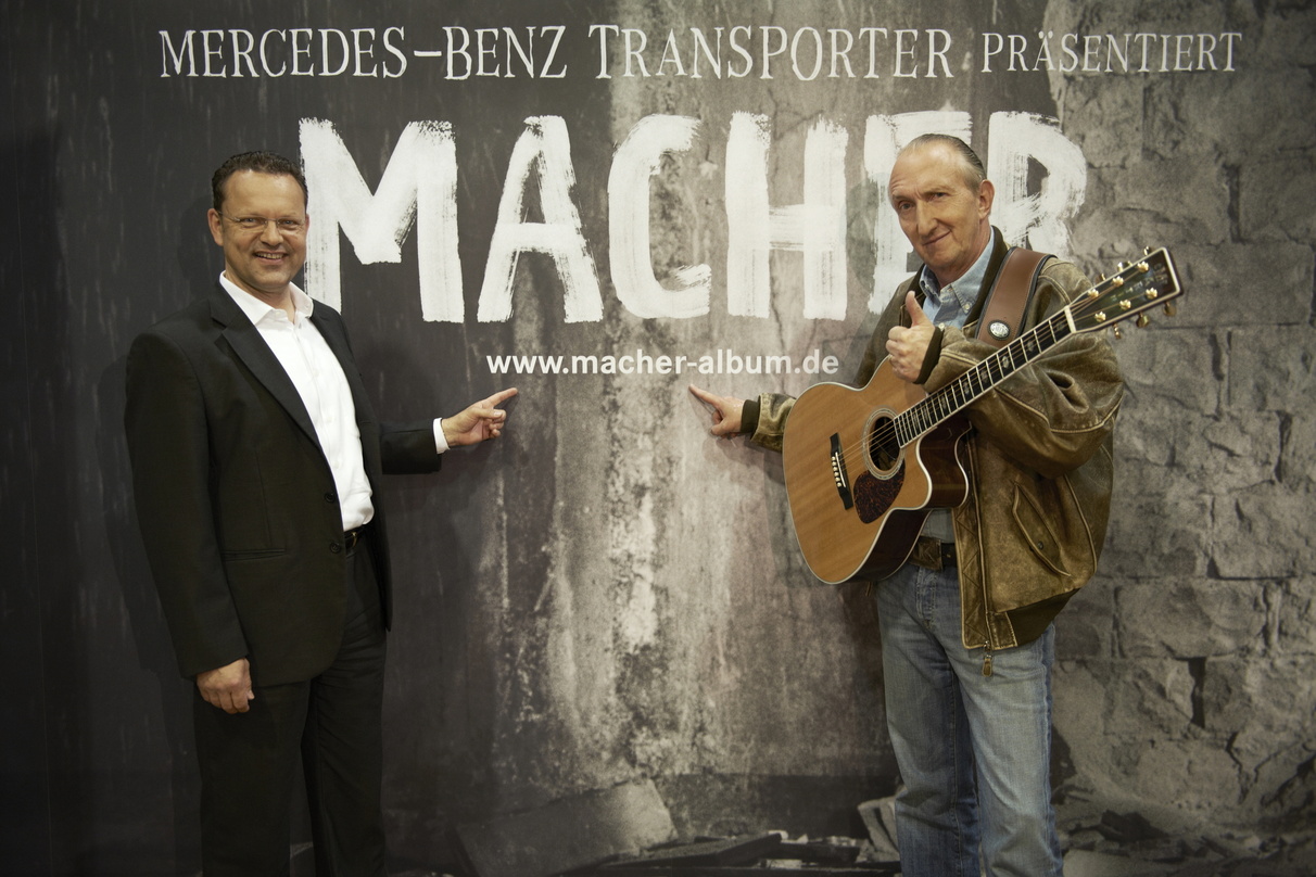 Suchen Macher: Thomas Urbach (l., Mitglied der Geschäftsleitung Mercedes-Benz Vertrieb Deutschland) und Mike Krüger
