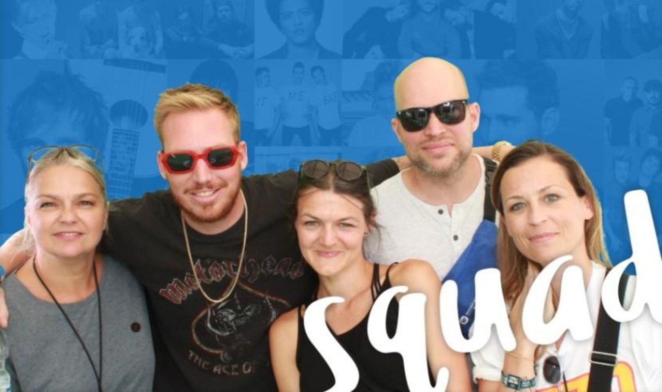 Zusammentreffen im Zelt von Warner Music: der französische DJ und Produzent Hugel (zweiter von links) und das Team von Warner Music Austria (von links) Dunja Stachl, Martina Büttner, Franz...