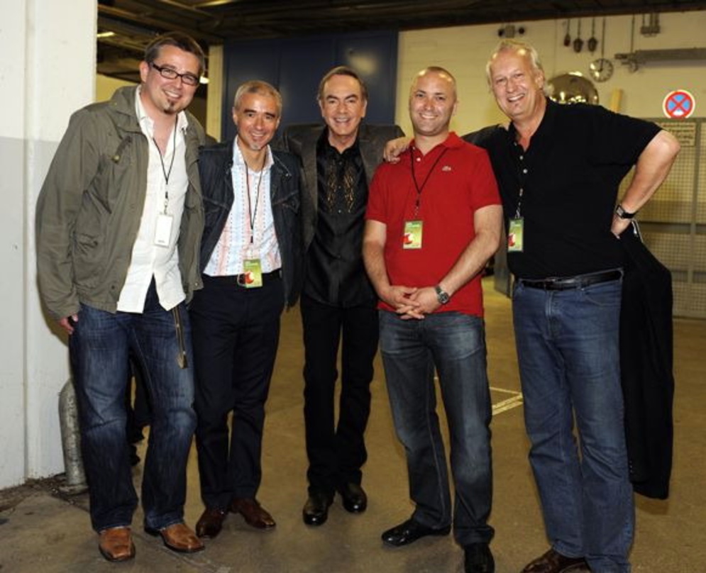 Trafen sich in München (v.l.n.r): Mathias Blühdorn (Director International Marketing Sony BMG), Willy Ehmann (Senior Vice President Music Division Sony BMG), Neil Diamond, Stefan Goebel (V...