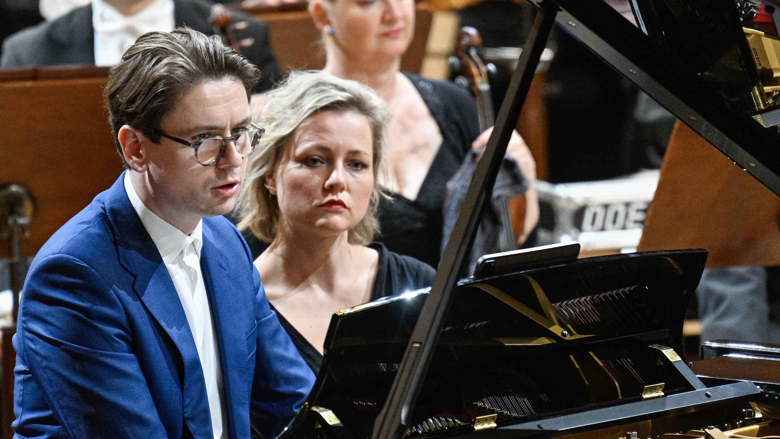 Steht im Mittelpunkt des ersten Dolby-Atmos-Livestreams auf Stage+: Víkingur Ólafsson, hier bei einem Konzert in Prag.