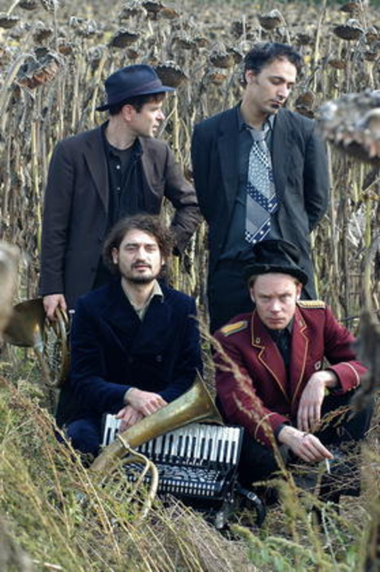Sorgten für beste Stimmung trotz miesen Wetters: Dead Brothers