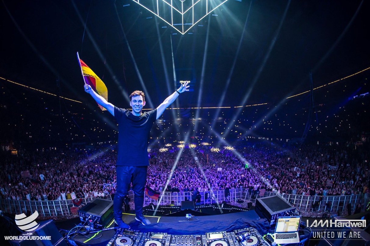 Füllte am 7. November die Veltins-Arena in Gelsenkirchen: Der niederländische DJ und Produzent Hardwell bei der Winter Edition des Dance-Festivals World Club Dome von BigCityBeats