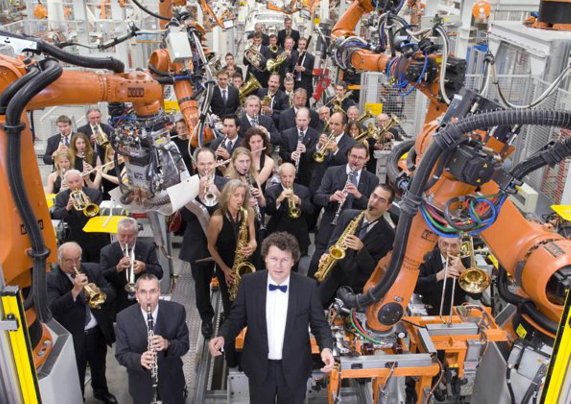 Läutet die Sommerkonzerte 2009 ein: Die Audi Bläserphilharmonie