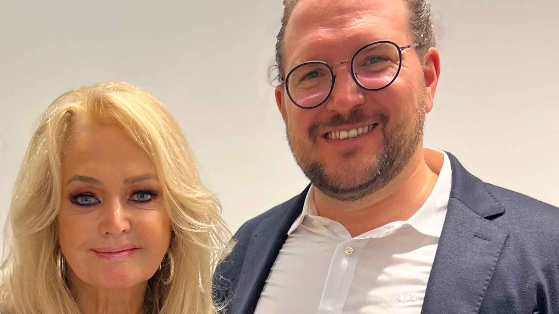 1d1f79c3 2324 4dd6 844a 798791ef2d6e Mit neuer Single ins neue Jahr: Bonnie Tyler (links) und Patrick Schmiderer.