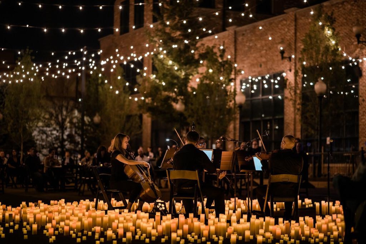 Wollen den Zugang zu klassischer Musik "demokratisieren": die "Candlelight"-Konzerte